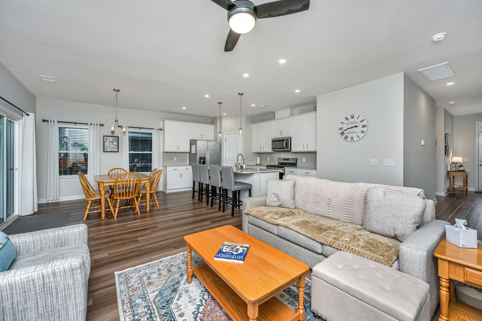 3207 Safe Harbor Way Photo 5
