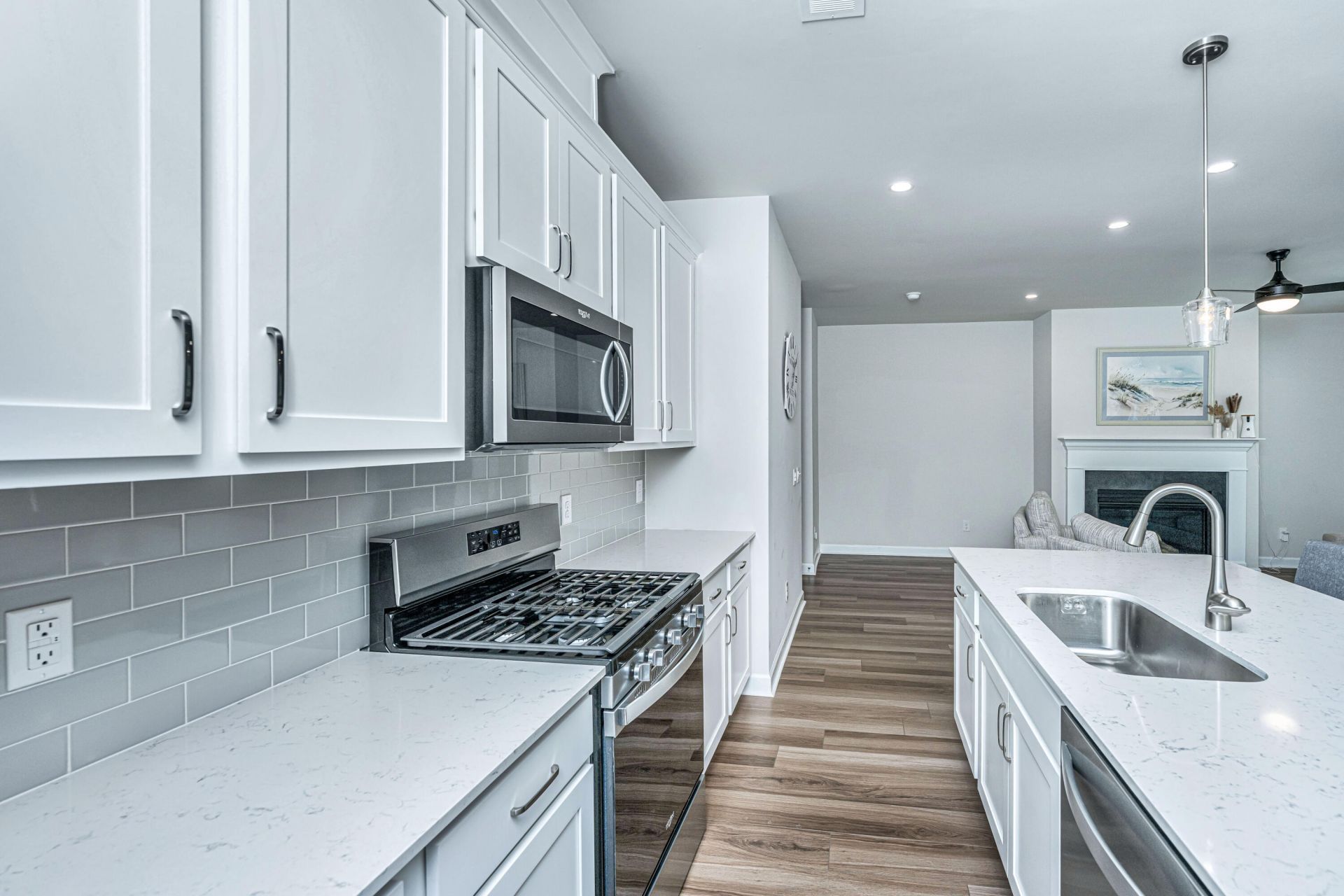 3207 Safe Harbor Way Photo 5