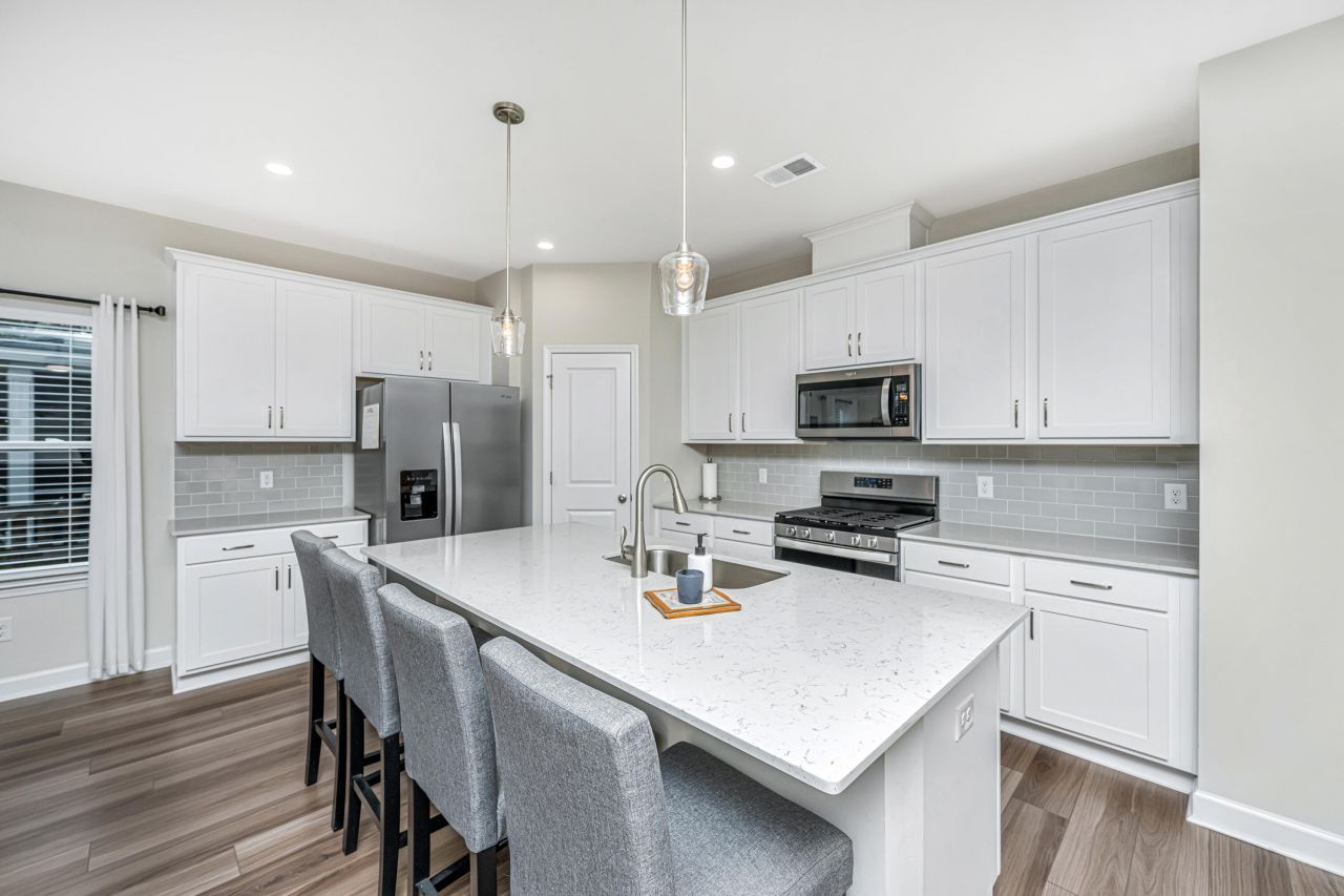 3207 Safe Harbor Way Photo 9