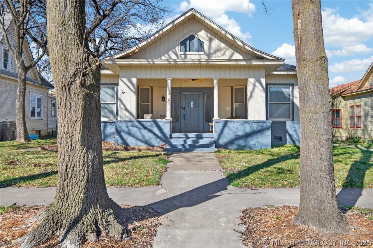 315 S Quapaw, Bartlesville, OK 74003 Main Photo