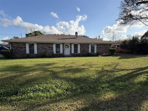 716 Williams Drive, Lake Charles, LA 70607