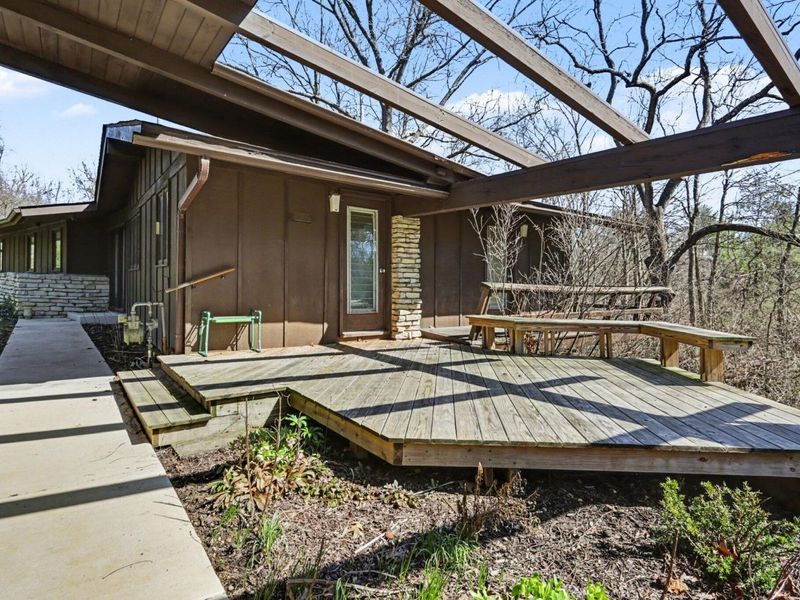 820 Old Woods Road, Columbus, OH 43235 Photo 14