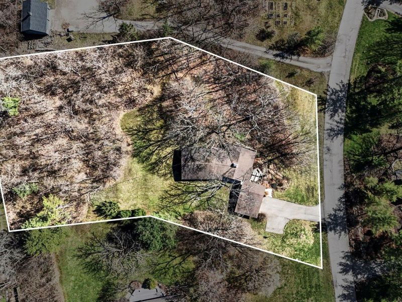 820 Old Woods Road, Columbus, OH 43235 Photo 21