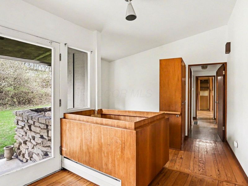 820 Old Woods Road, Columbus, OH 43235 Photo 16