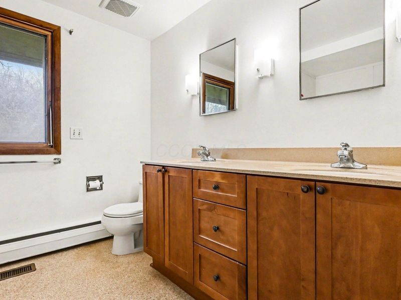 820 Old Woods Road, Columbus, OH 43235 Photo 31