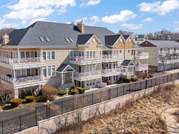 110 Lake Shore Drive , Unit B, Michigan City, IN 46360