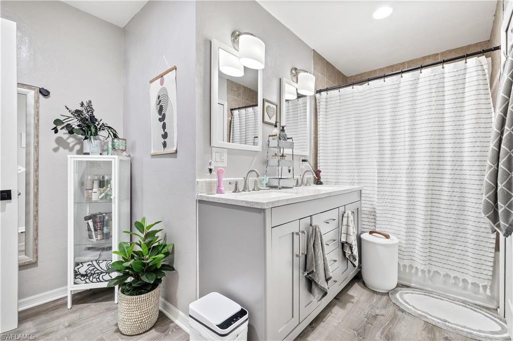 19180 Four Wheel Dr , North Fort Myers, FL 33917 Photo