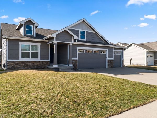 1623 NW 30th Court, Ankeny, IA 50023
