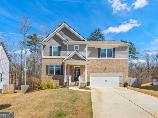 825 Athena Bend, Fairburn, GA 30213