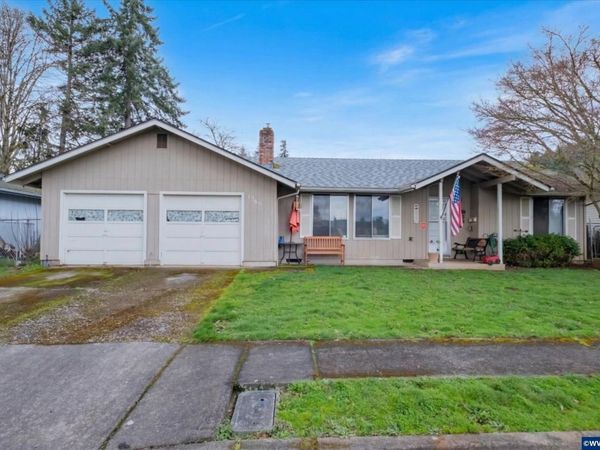 1360 Sunset Ln, Sweet Home, OR 97386