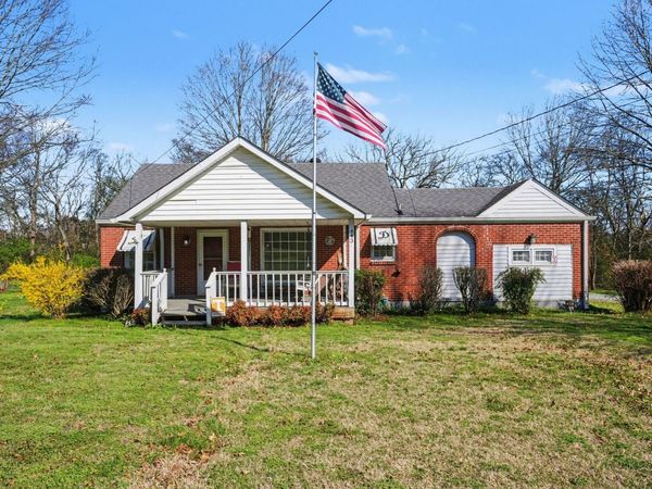 443 Moss Trl , Goodlettsville, TN 37072