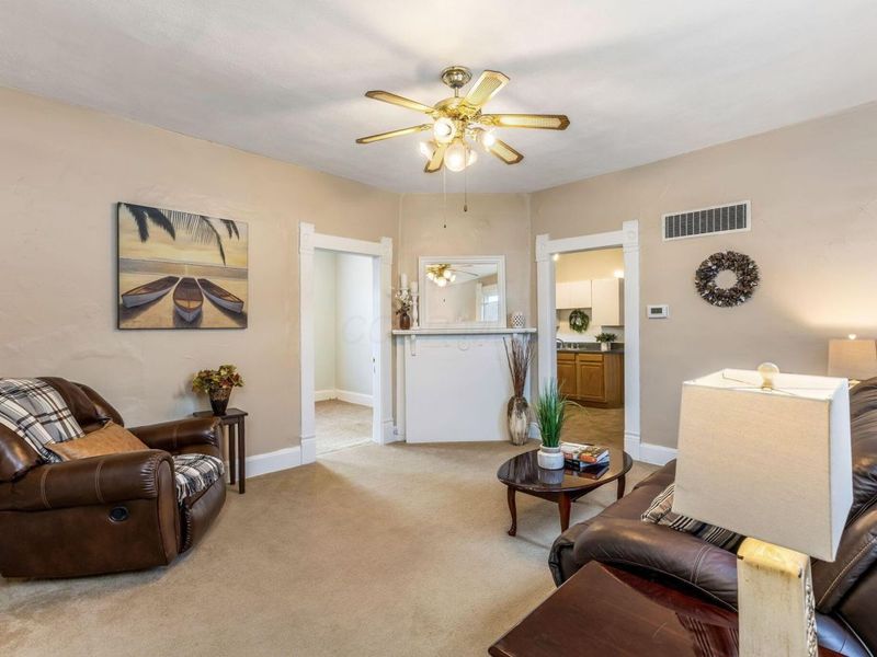 1476 Thomas Avenue, Columbus, OH 43223 Photo 3