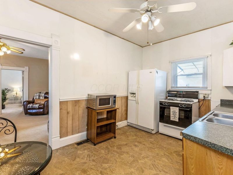 1476 Thomas Avenue, Columbus, OH 43223 Photo 7