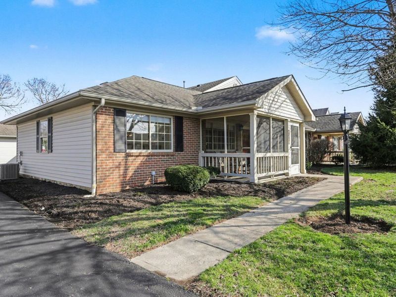 4110 Wiston Drive, Groveport, OH 43125 Photo 2