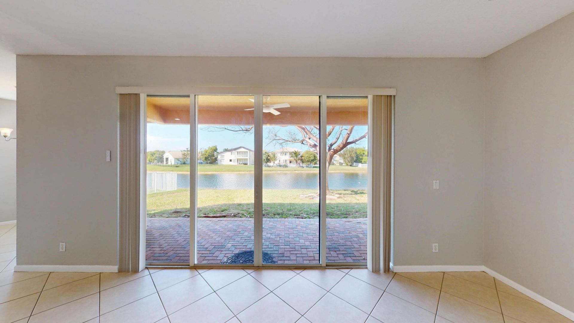 155 Bella Vista Way, Royal Palm Beach, FL 33411 Photo