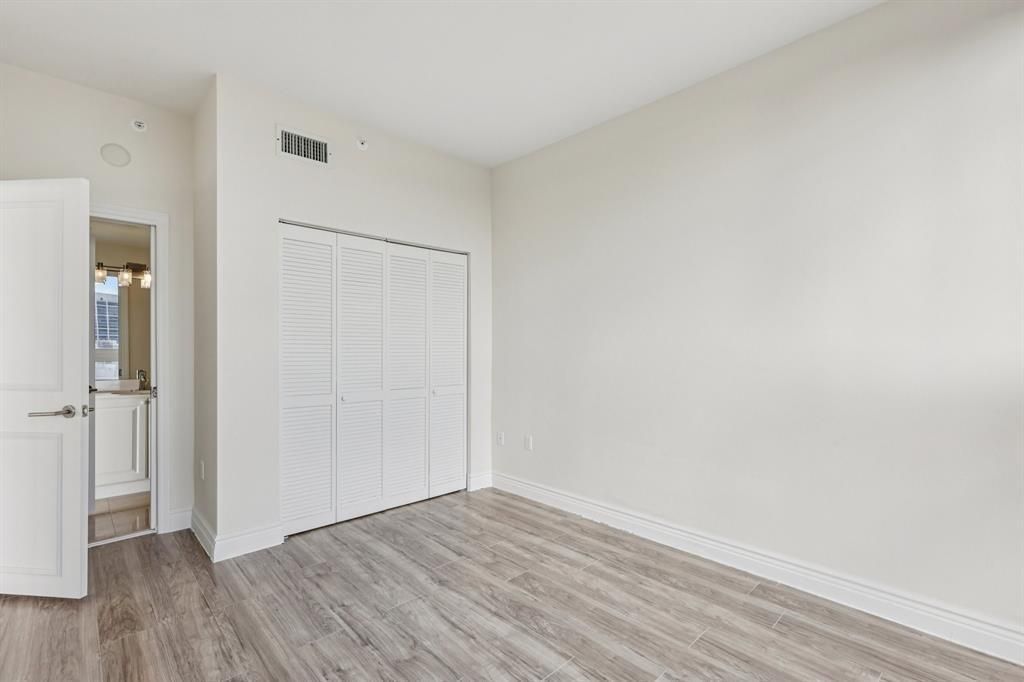 7330 Ocean Terrace, Unit Lph-c, Miami Beach, FL 33141 Photo