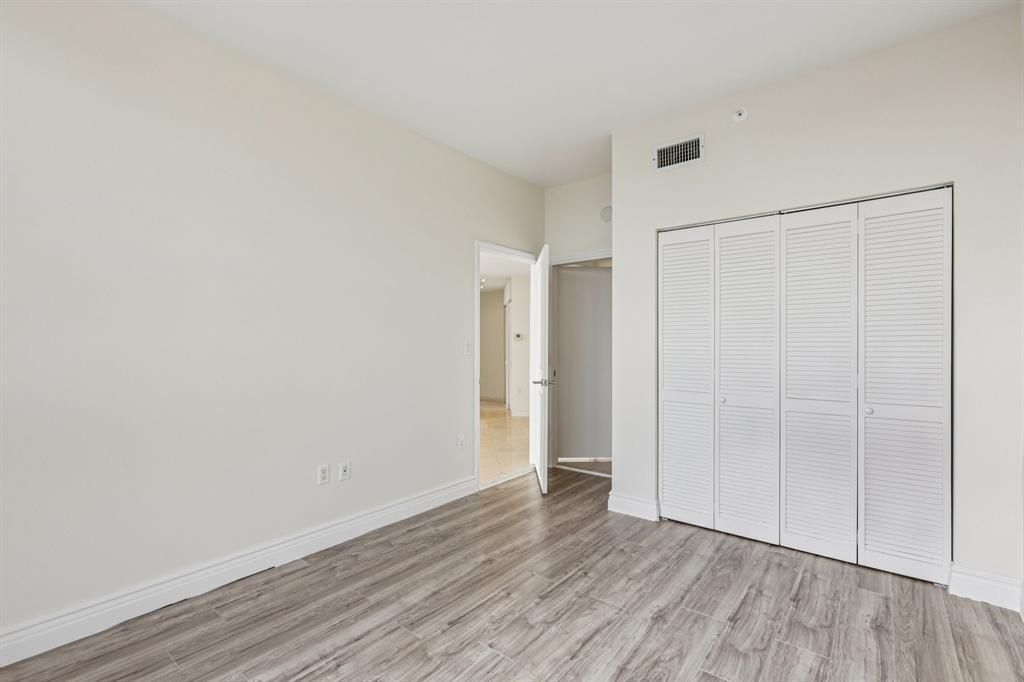 7330 Ocean Terrace, Unit Lph-c, Miami Beach, FL 33141 Photo