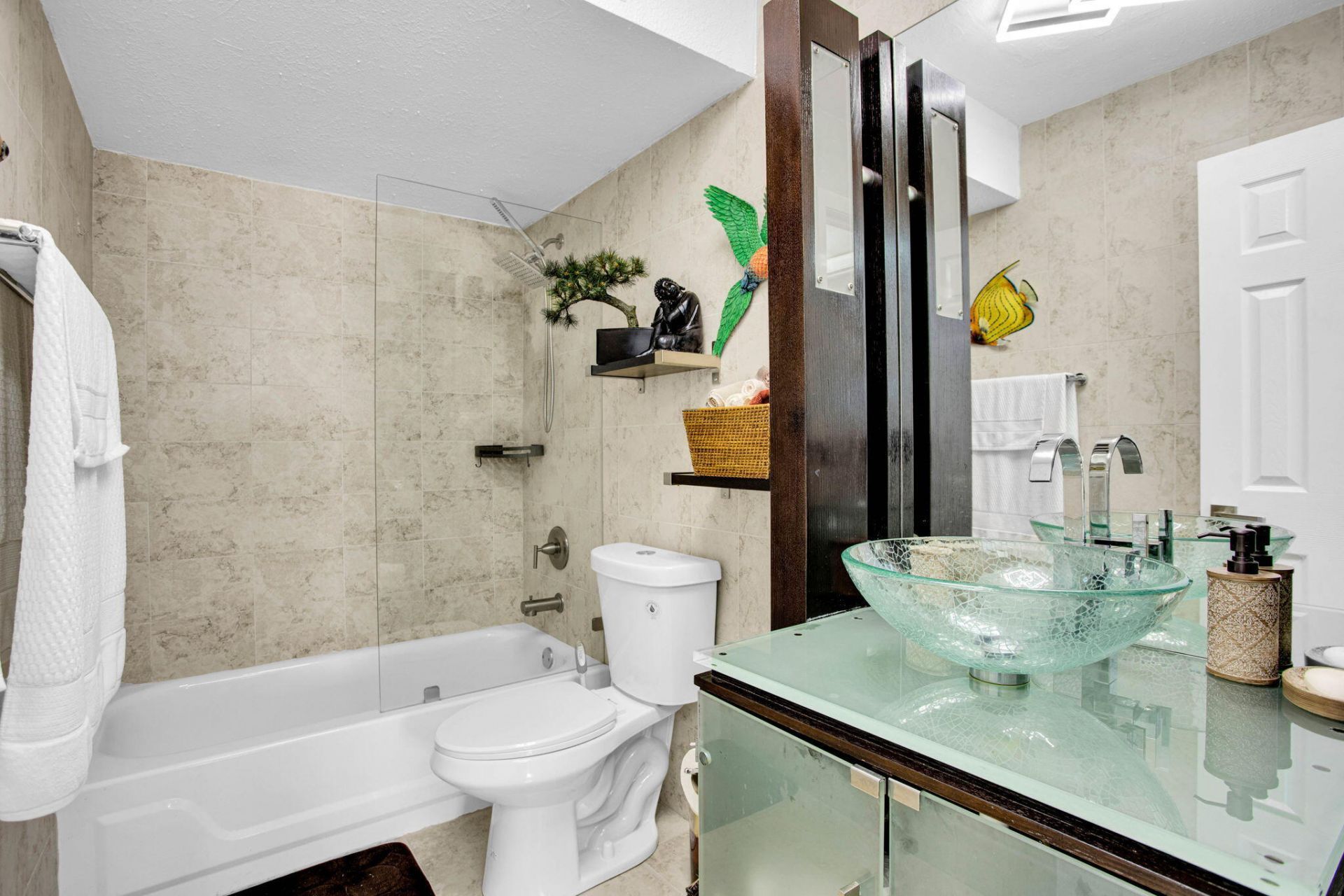 9201 Sunrise Lakes Boulevard, Unit 310, Sunrise, FL 33322 Photo