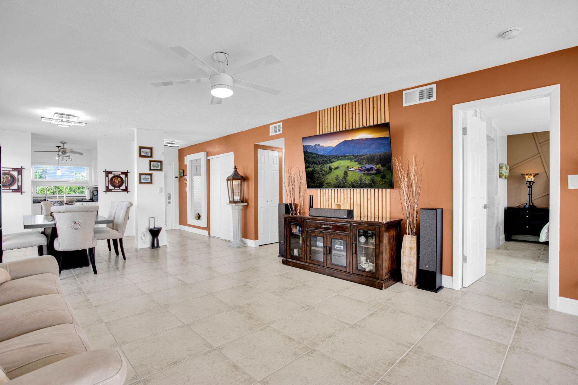 9201 Sunrise Lakes Boulevard, Unit 310, Sunrise, FL 33322 Photo