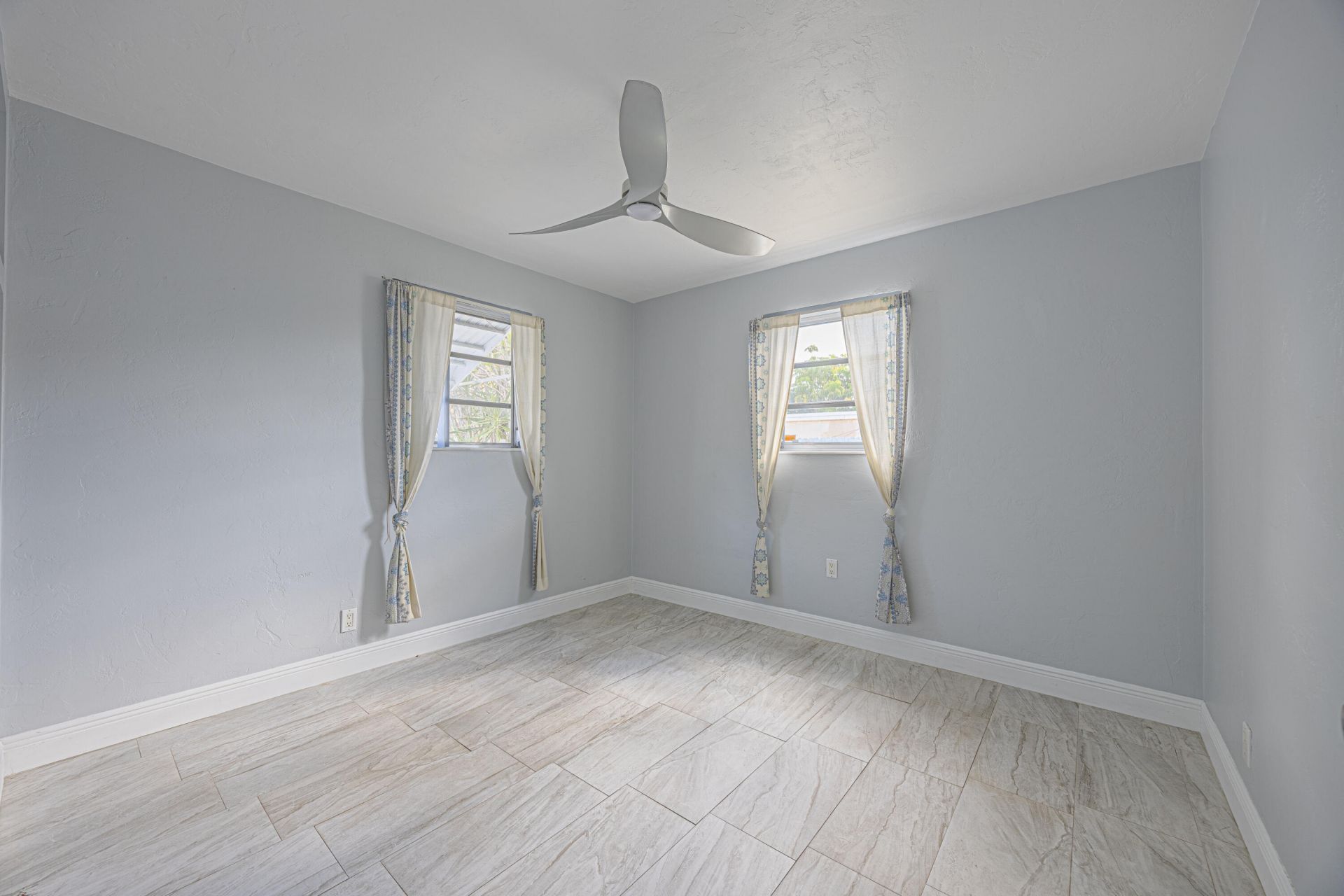 2007 Kenwood Road, West Palm Beach, FL 33409 Photo