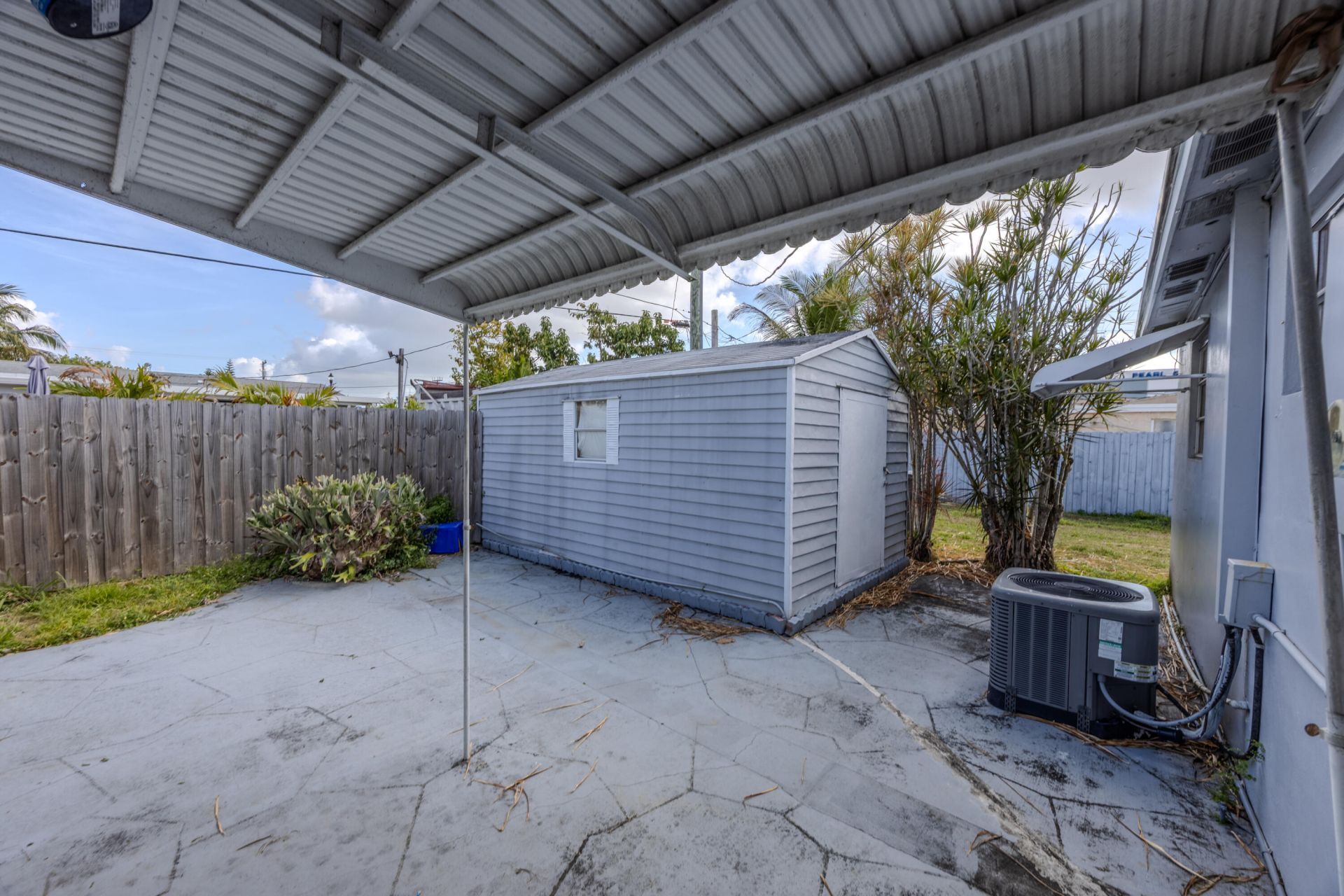 2007 Kenwood Road, West Palm Beach, FL 33409 Photo