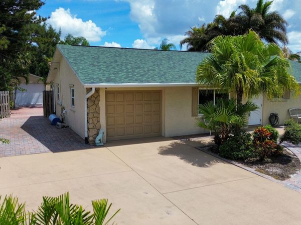 253 SW Chapman Avenue, Port St. Lucie, FL 34984
