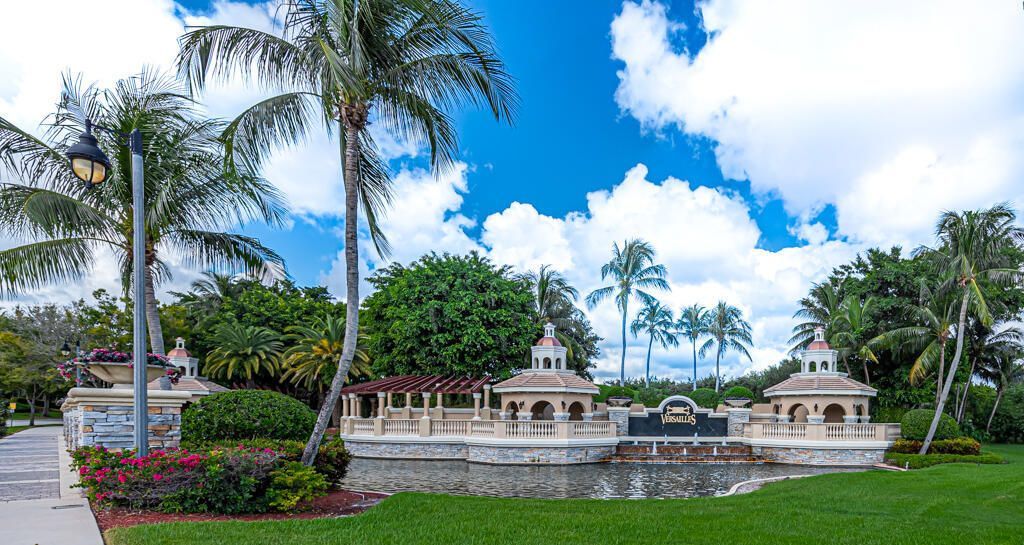 10513 Versailles Boulevard, Wellington, FL 33449 Photo