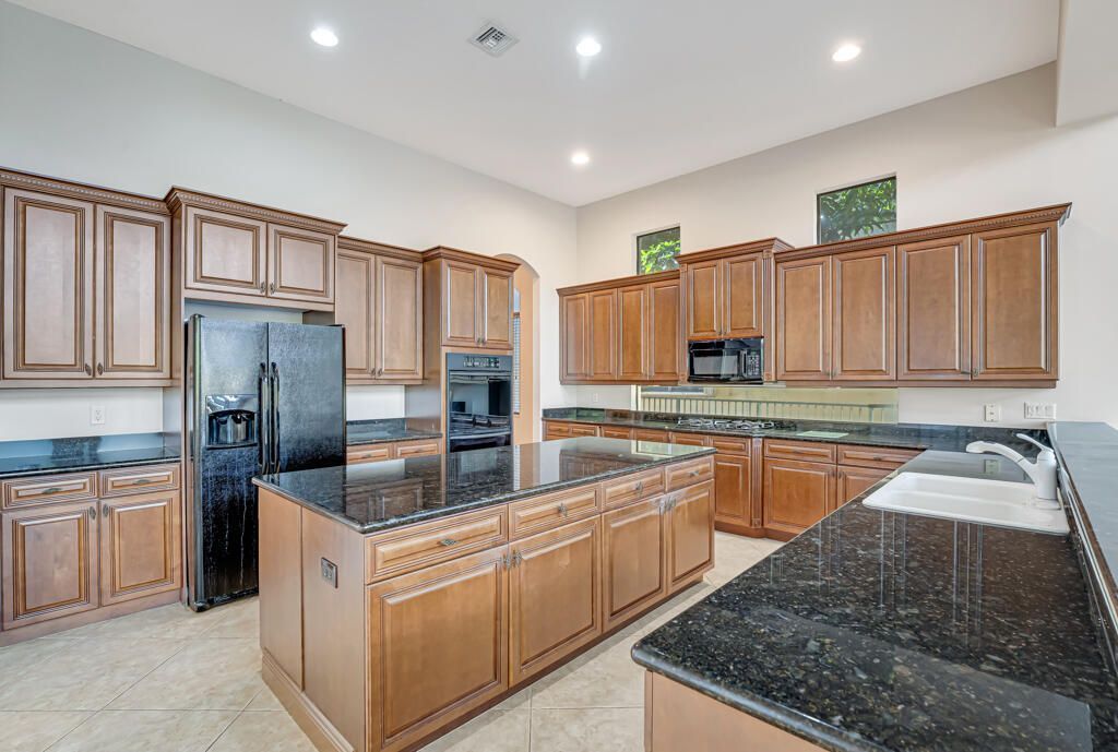 10513 Versailles Boulevard, Wellington, FL 33449 Photo