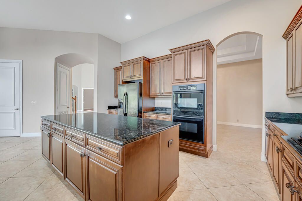 10513 Versailles Boulevard, Wellington, FL 33449 Photo