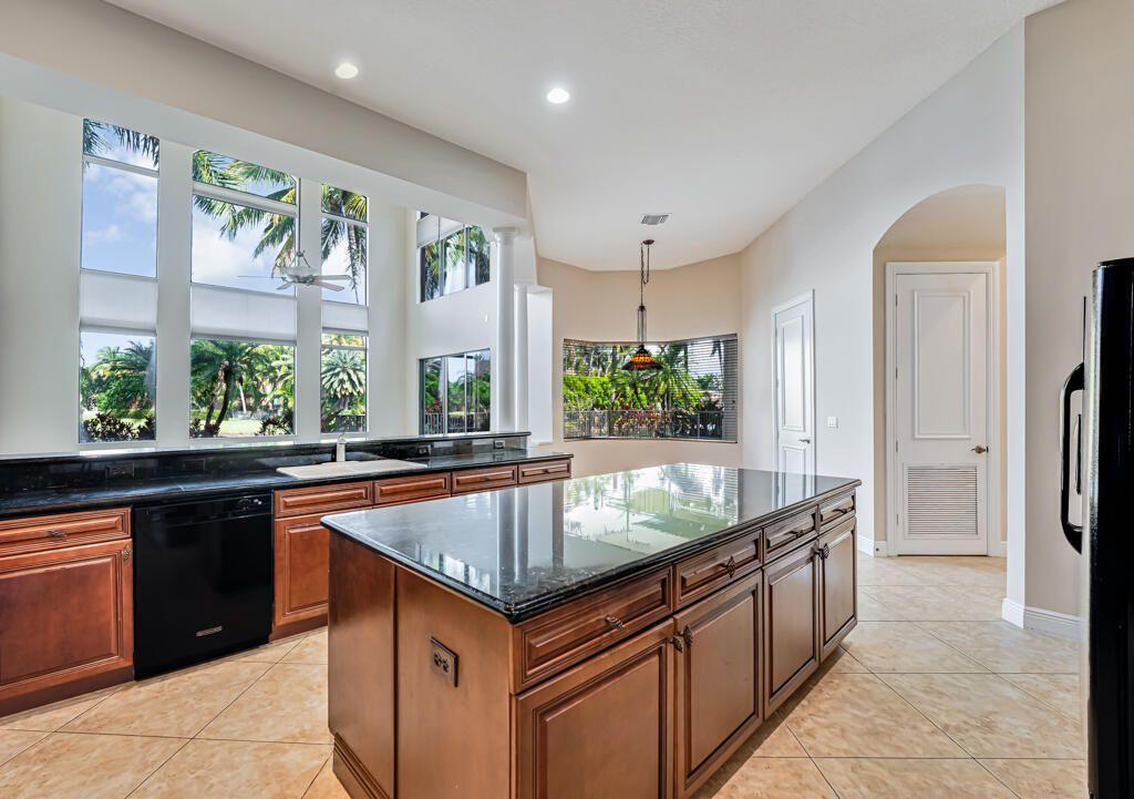 10513 Versailles Boulevard, Wellington, FL 33449 Photo