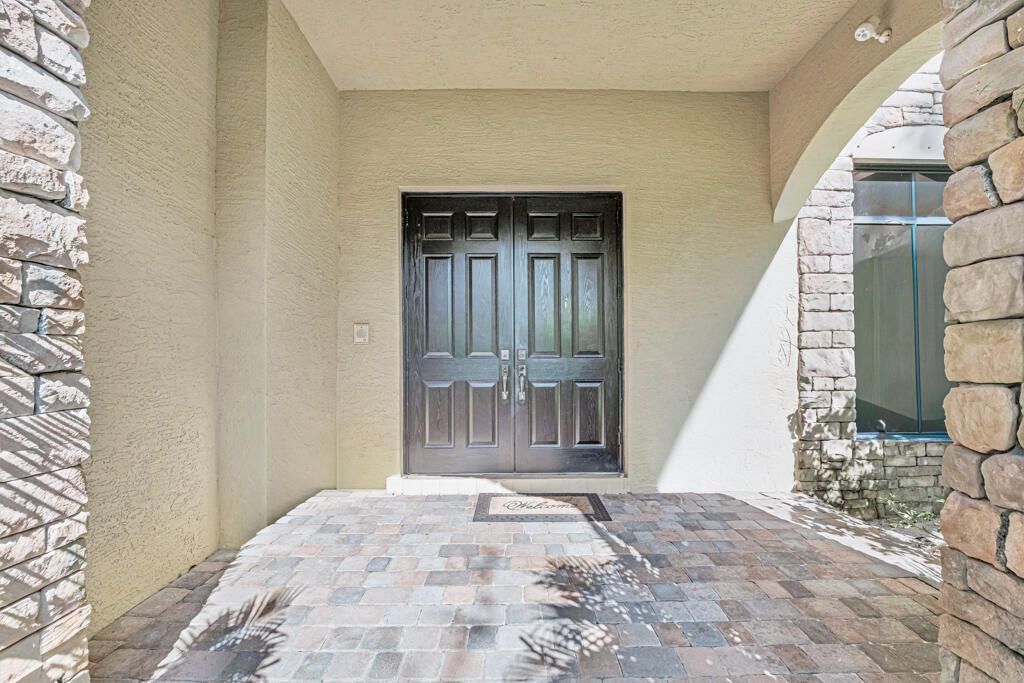 10513 Versailles Boulevard, Wellington, FL 33449 Photo