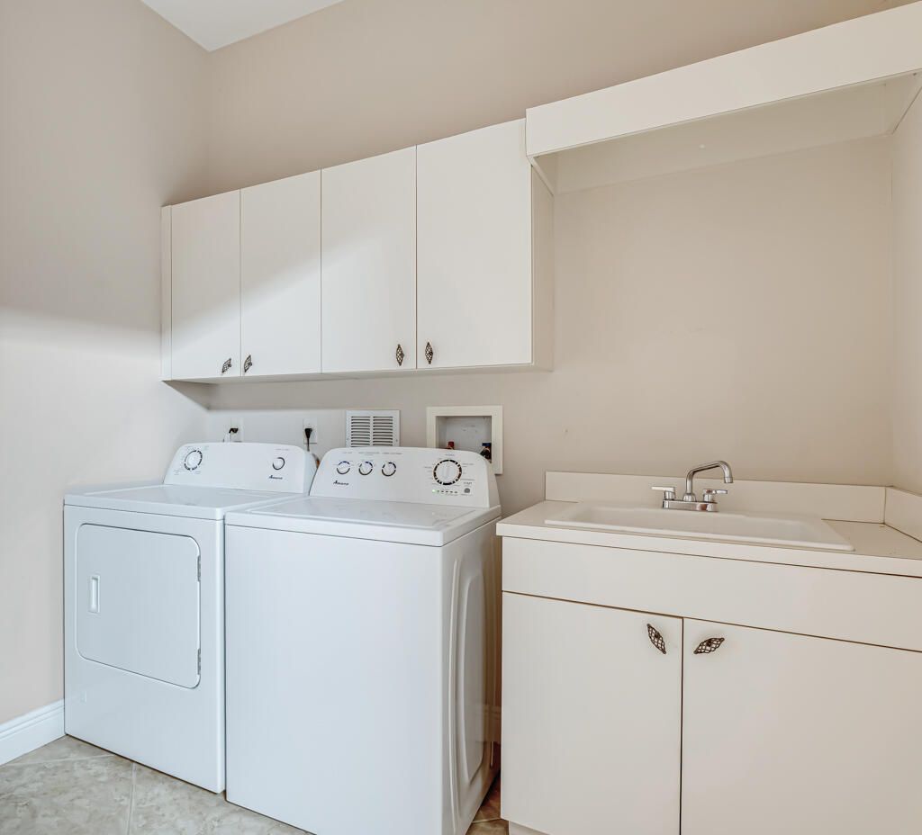 10513 Versailles Boulevard, Wellington, FL 33449 Photo