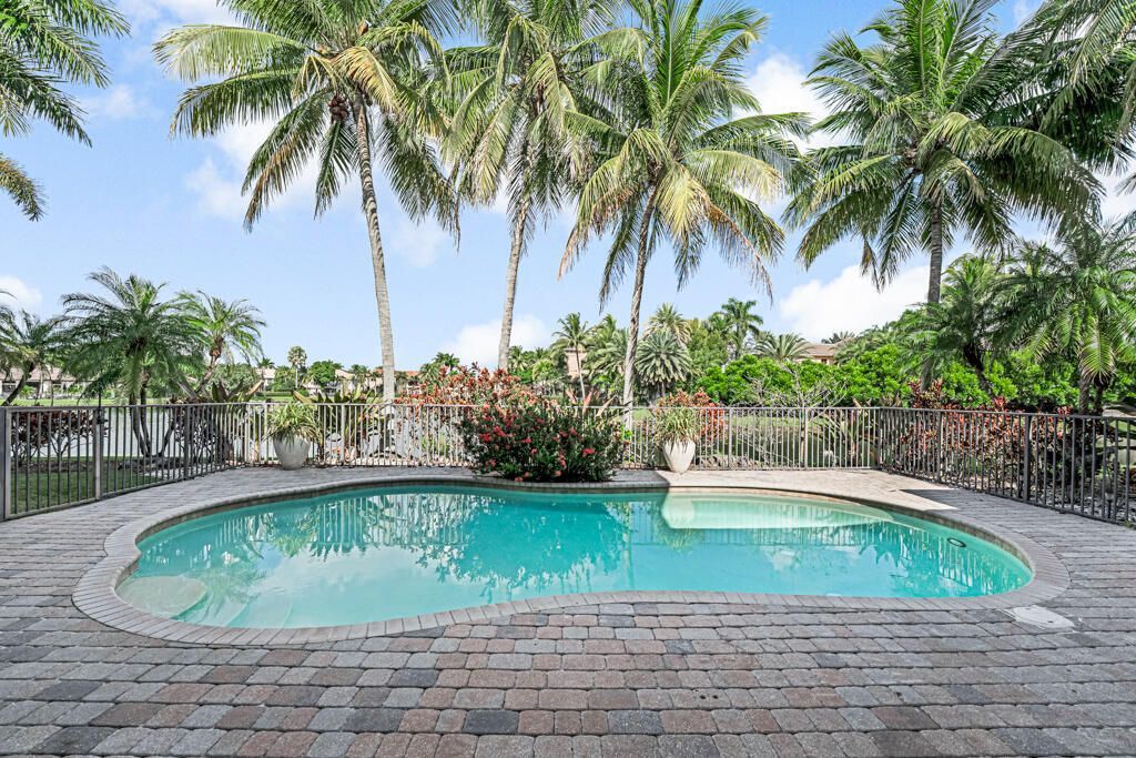 10513 Versailles Boulevard, Wellington, FL 33449 Photo