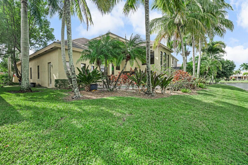 10513 Versailles Boulevard, Wellington, FL 33449 Photo