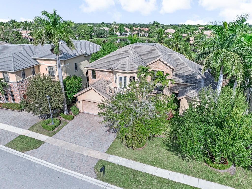10513 Versailles Boulevard, Wellington, FL 33449 Photo