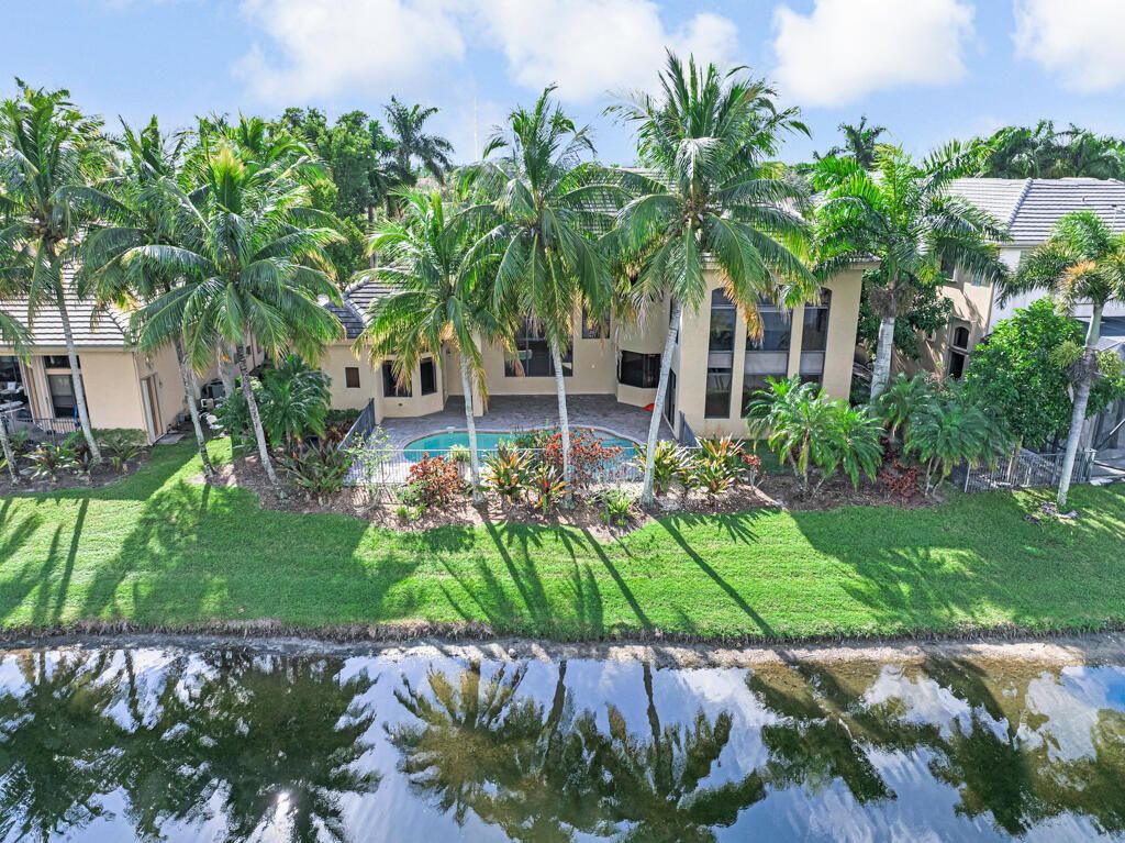 10513 Versailles Boulevard, Wellington, FL 33449 Photo