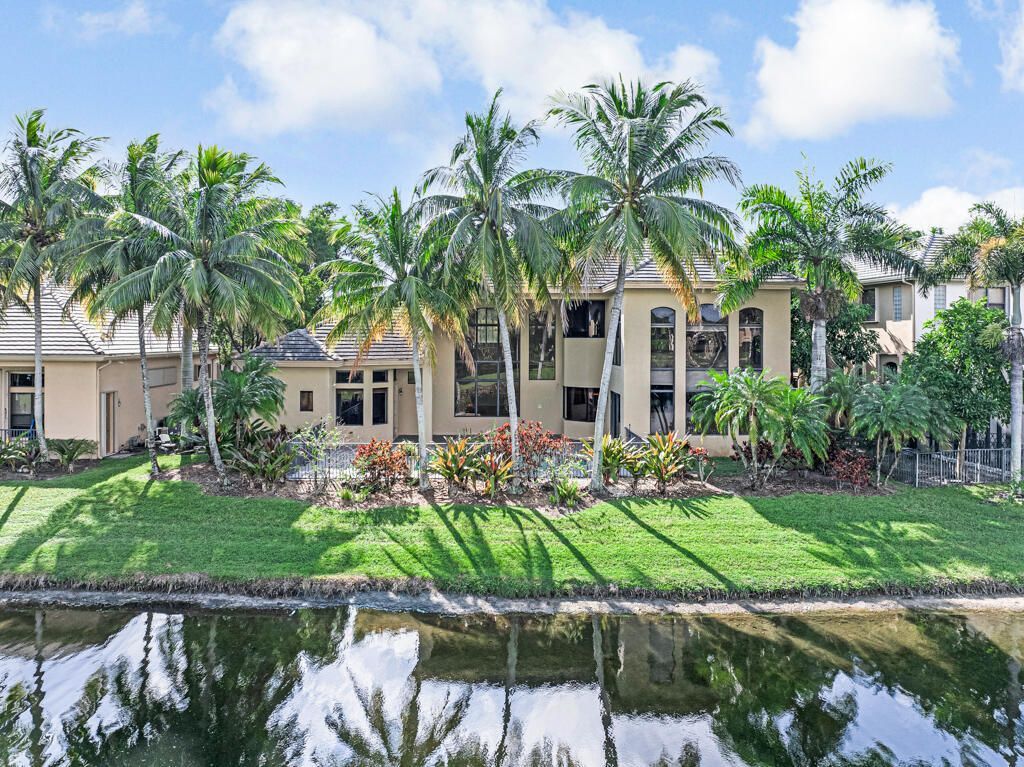 10513 Versailles Boulevard, Wellington, FL 33449 Photo