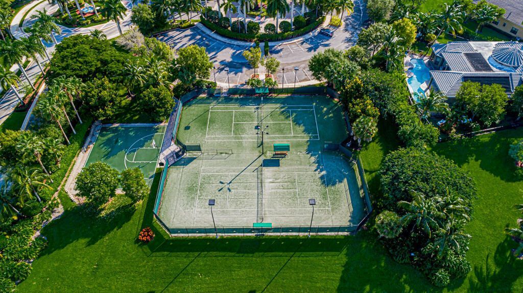 10513 Versailles Boulevard, Wellington, FL 33449 Photo