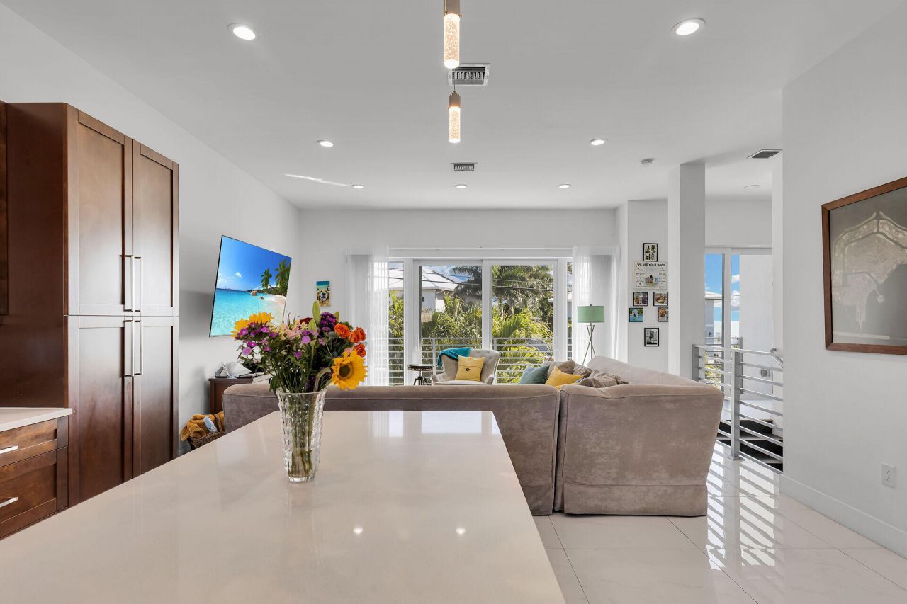 255 W Seaview Circle, Duck, FL 33050 Photo