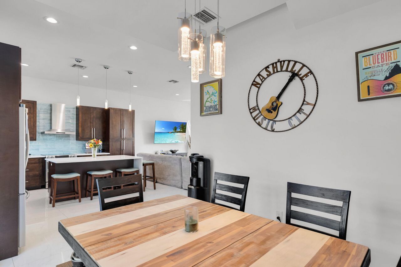 255 W Seaview Circle, Duck, FL 33050 Photo