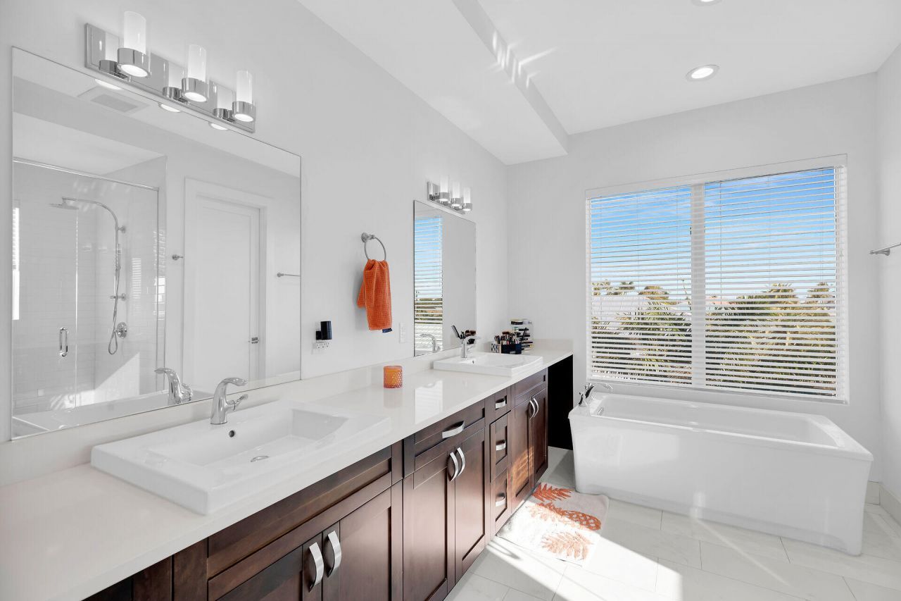 255 W Seaview Circle, Duck, FL 33050 Photo