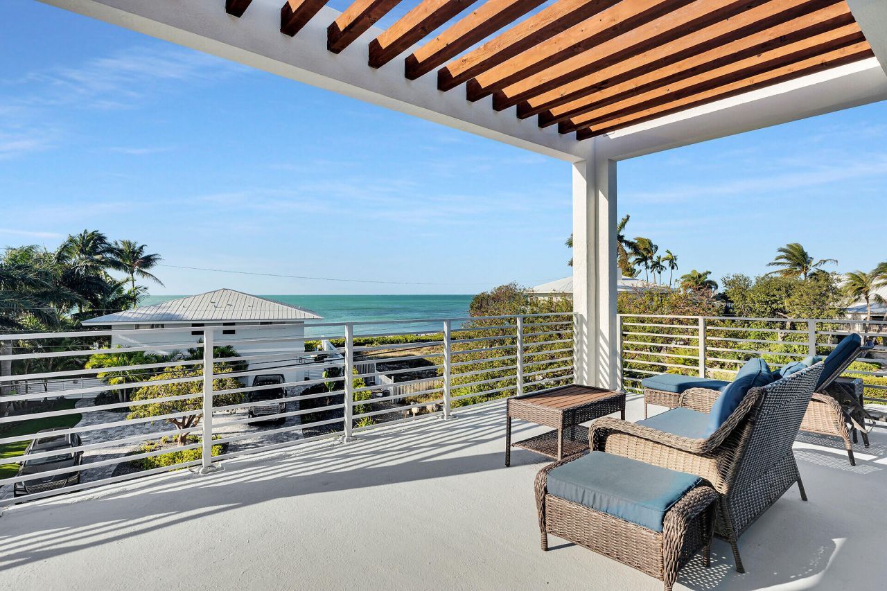 255 W Seaview Circle, Duck, FL 33050 Photo