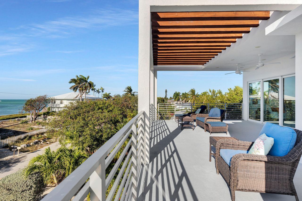 255 W Seaview Circle, Duck, FL 33050 Photo