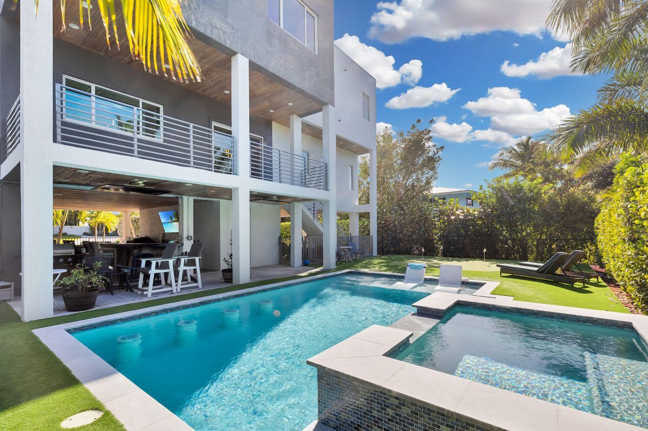 255 W Seaview Circle, Duck, FL 33050 Photo