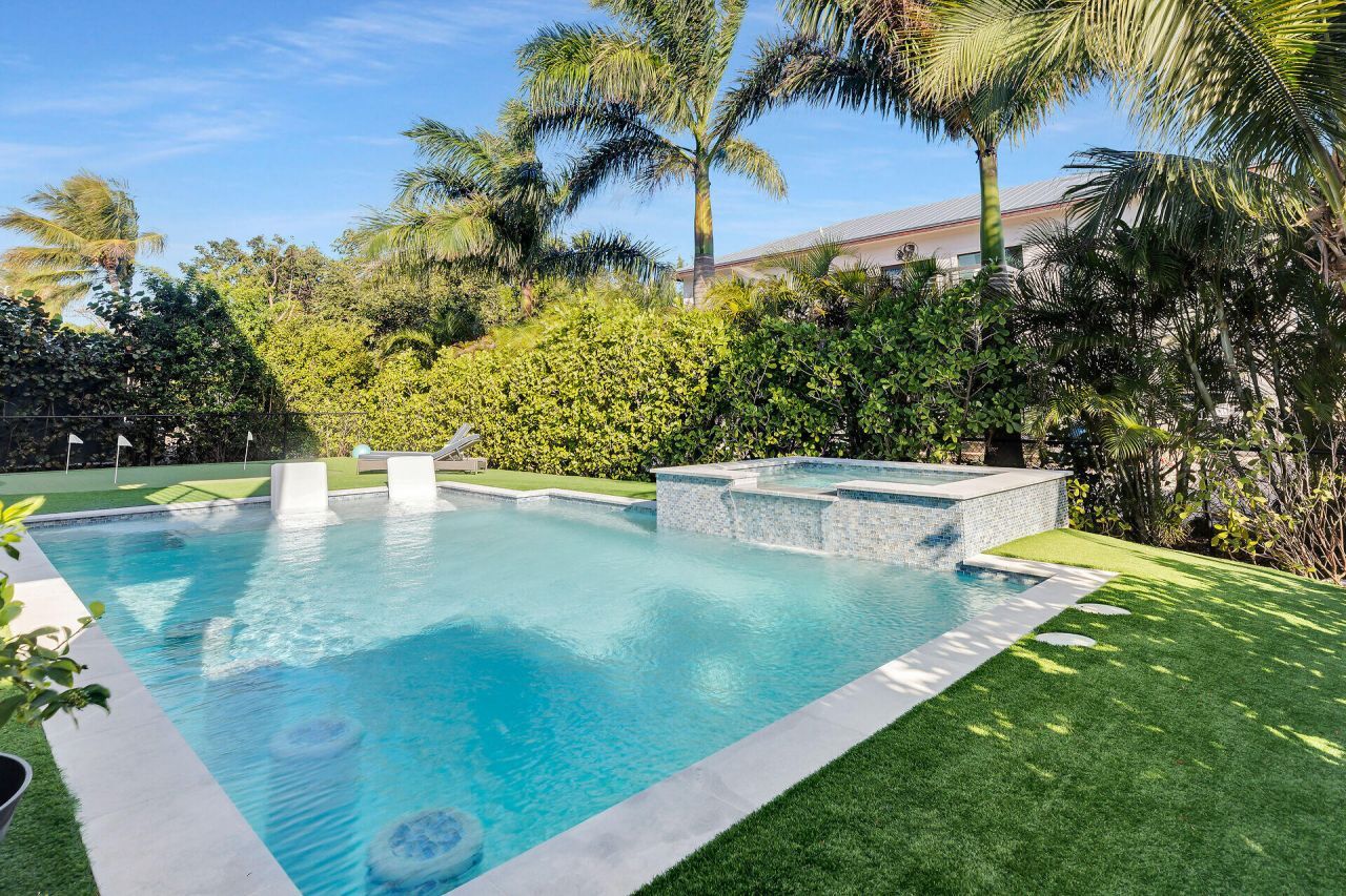 255 W Seaview Circle, Duck, FL 33050 Photo