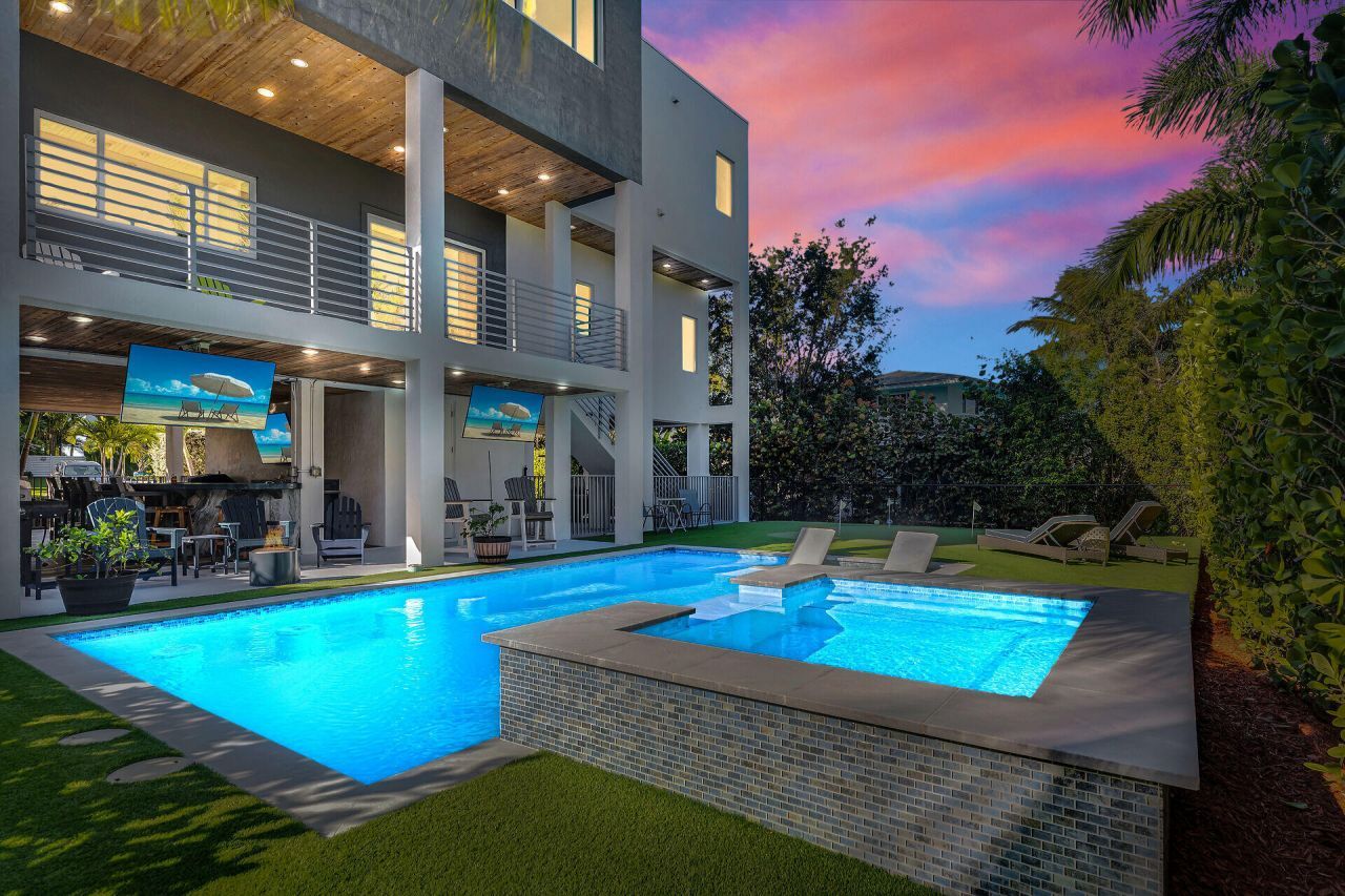 255 W Seaview Circle, Duck, FL 33050 Photo