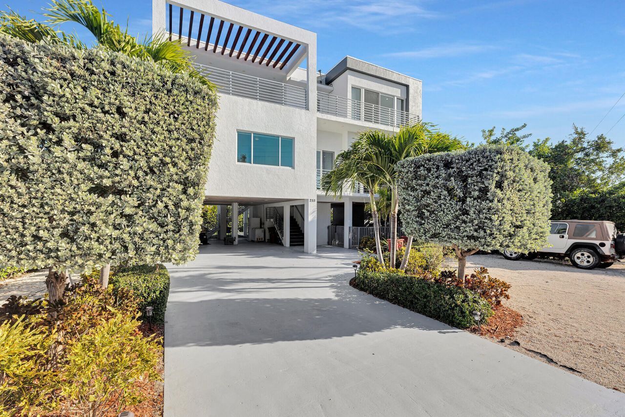 255 W Seaview Circle, Duck, FL 33050 Photo