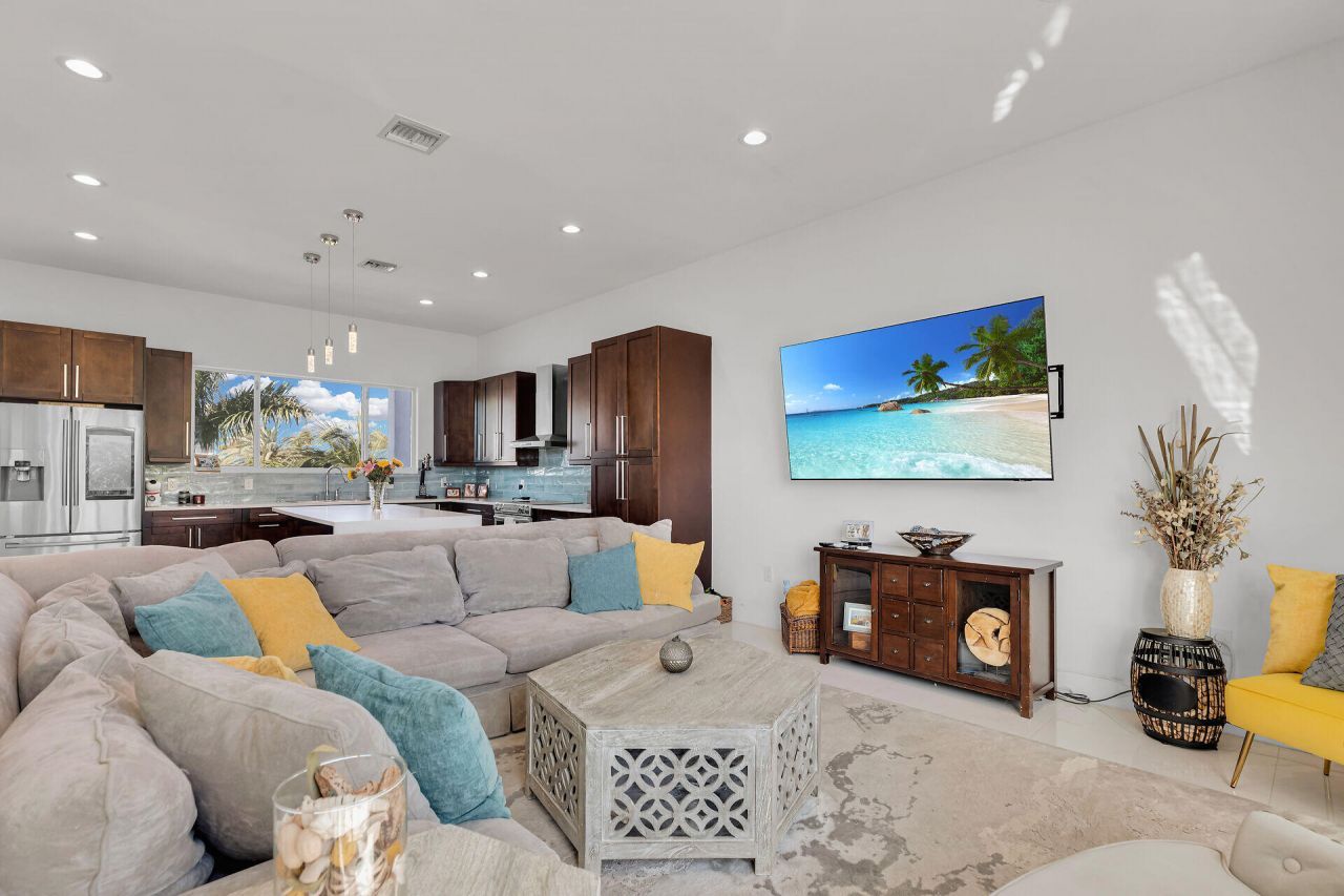 255 W Seaview Circle, Duck, FL 33050 Photo