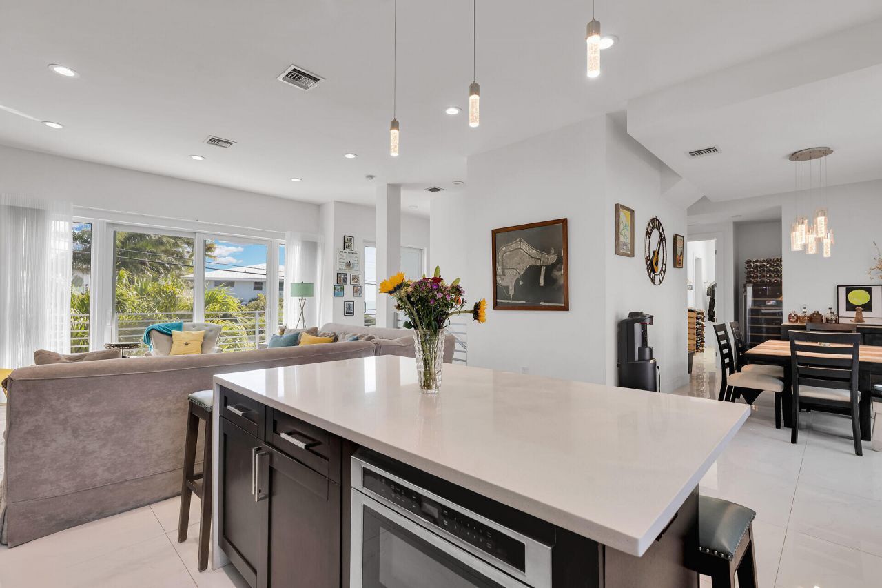 255 W Seaview Circle, Duck, FL 33050 Photo