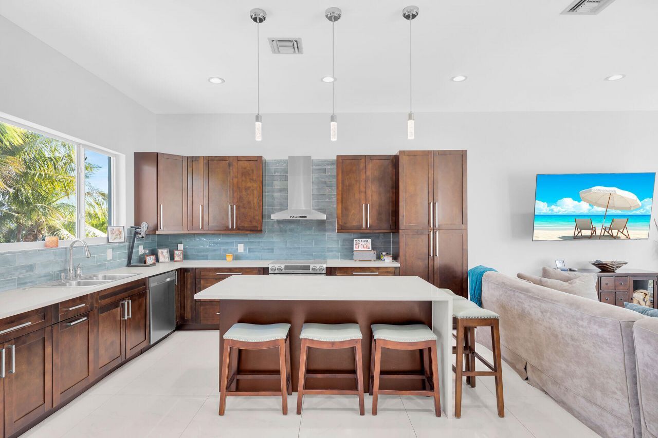 255 W Seaview Circle, Duck, FL 33050 Photo